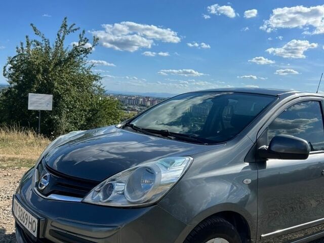 Сірий Ніссан Ноут, об'ємом двигуна 1.6 л та пробігом 218 тис. км за 6900 $, фото 1 на Automoto.ua