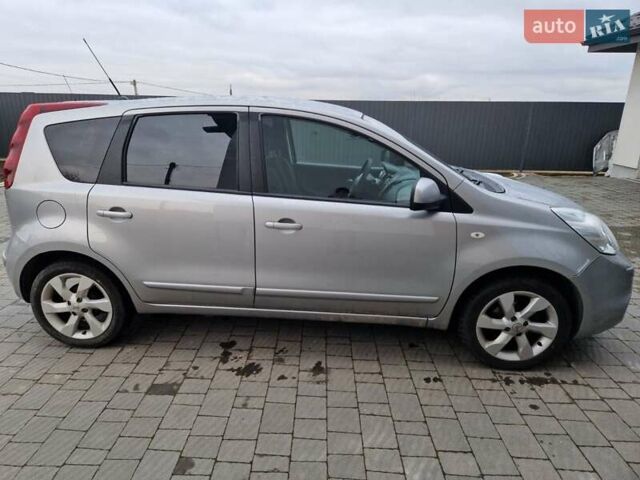 Серый Ниссан Ноут, объемом двигателя 1.4 л и пробегом 187 тыс. км за 6250 $, фото 5 на Automoto.ua