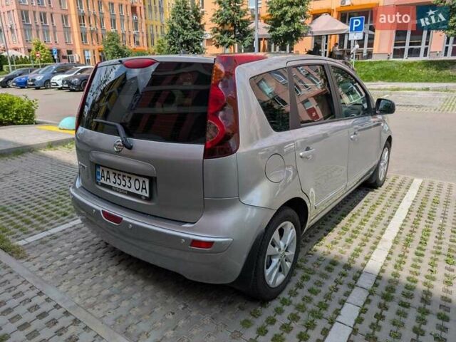 Серый Ниссан Ноут, объемом двигателя 1.6 л и пробегом 246 тыс. км за 6900 $, фото 4 на Automoto.ua