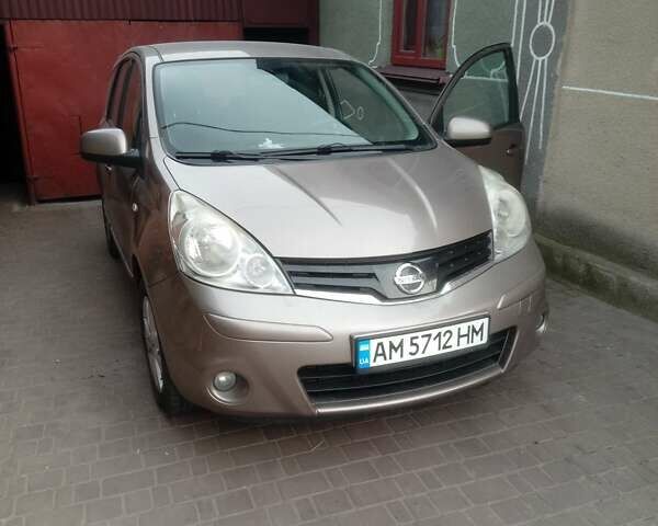 Сірий Ніссан Ноут, об'ємом двигуна 1.46 л та пробігом 210 тис. км за 5500 $, фото 12 на Automoto.ua