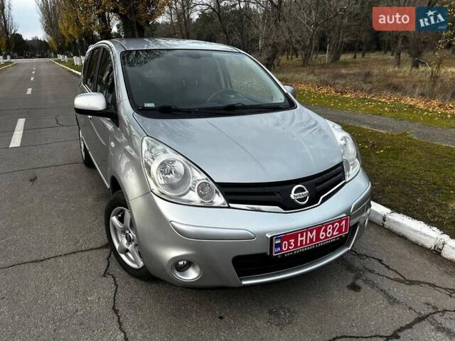 Сірий Ніссан Ноут, об'ємом двигуна 1.6 л та пробігом 159 тис. км за 6700 $, фото 1 на Automoto.ua