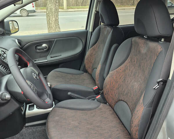 Сірий Ніссан Ноут, об'ємом двигуна 1.4 л та пробігом 187 тис. км за 5999 $, фото 27 на Automoto.ua