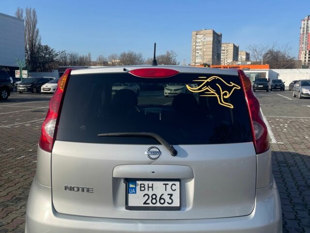 Серый Ниссан Ноут, объемом двигателя 1.5 л и пробегом 74 тыс. км за 7000 $, фото 4 на Automoto.ua
