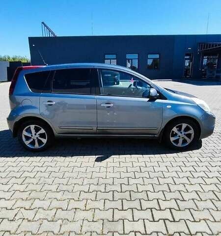 Серый Ниссан Ноут, объемом двигателя 1.5 л и пробегом 211 тыс. км за 5269 $, фото 2 на Automoto.ua