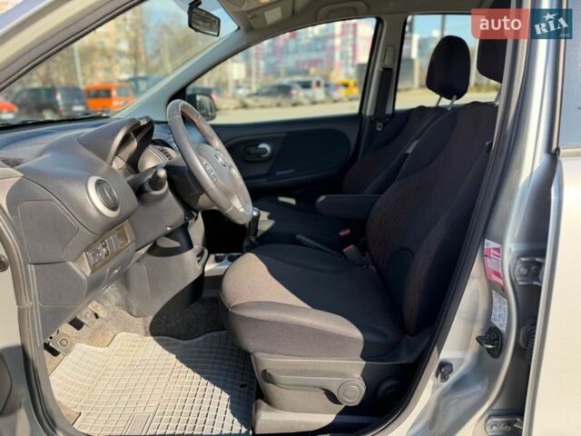 Сірий Ніссан Ноут, об'ємом двигуна 1.39 л та пробігом 187 тис. км за 5450 $, фото 24 на Automoto.ua