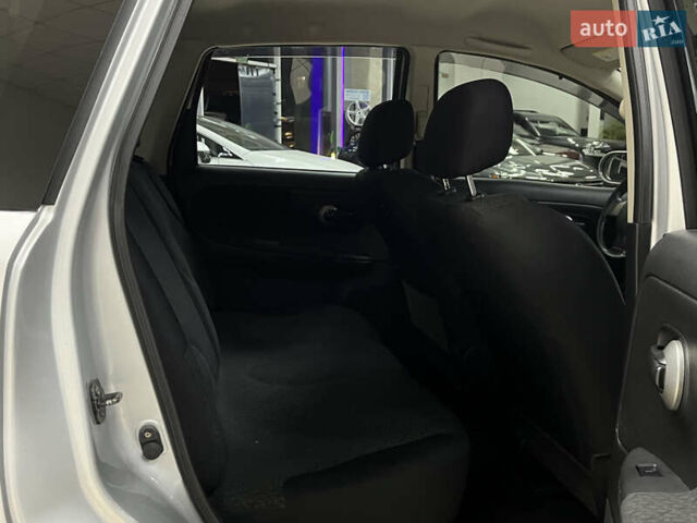 Ніссан Ноут 2011 у Одесі на Automoto.ua Сірий Ніссан Ноут, об'ємом двигуна 1.5 л та пробігом 49 тис. км за 6999 $, фото 17 на Automoto.ua