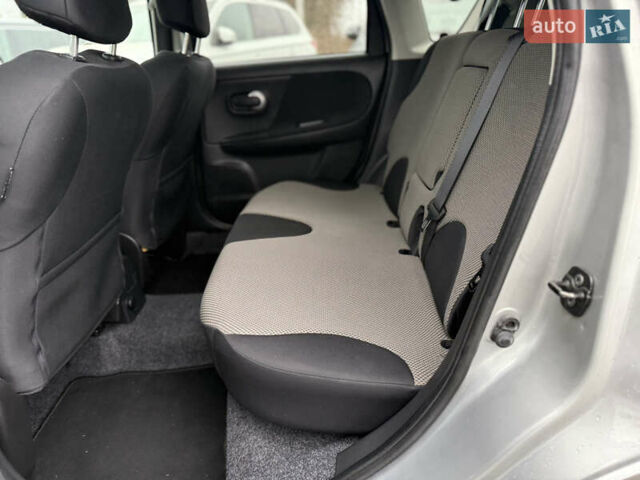 Серый Ниссан Ноут, объемом двигателя 1.6 л и пробегом 207 тыс. км за 7999 $, фото 20 на Automoto.ua