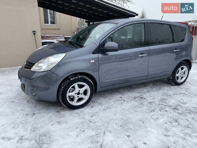 Сірий Ніссан Ноут, об'ємом двигуна 1.6 л та пробігом 172 тис. км за 8390 $, фото 2 на Automoto.ua