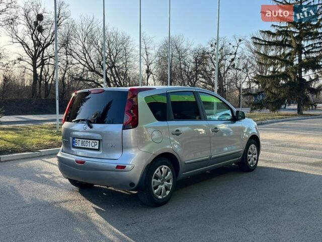 Серый Ниссан Ноут, объемом двигателя 1.39 л и пробегом 265 тыс. км за 4800 $, фото 13 на Automoto.ua