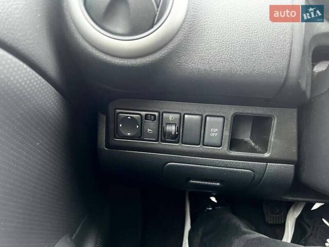 Серый Ниссан Ноут, объемом двигателя 1.39 л и пробегом 140 тыс. км за 6700 $, фото 28 на Automoto.ua