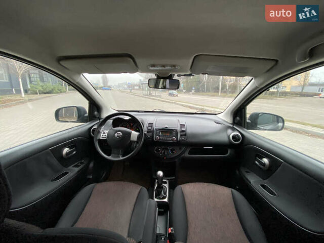 Серый Ниссан Ноут, объемом двигателя 1.4 л и пробегом 190 тыс. км за 5950 $, фото 28 на Automoto.ua