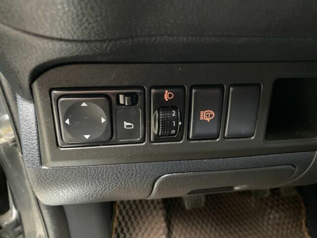 Сірий Ніссан Ноут, об'ємом двигуна 1.4 л та пробігом 190 тис. км за 5950 $, фото 19 на Automoto.ua