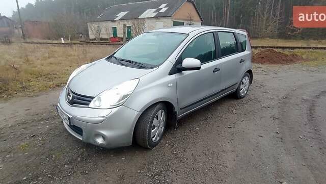 Серый Ниссан Ноут, объемом двигателя 1.46 л и пробегом 291 тыс. км за 6200 $, фото 5 на Automoto.ua