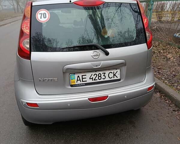 Серый Ниссан Ноут, объемом двигателя 1.39 л и пробегом 141 тыс. км за 7800 $, фото 12 на Automoto.ua