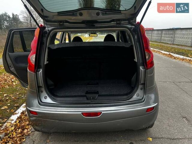 Серый Ниссан Ноут, объемом двигателя 1.39 л и пробегом 140 тыс. км за 6700 $, фото 40 на Automoto.ua