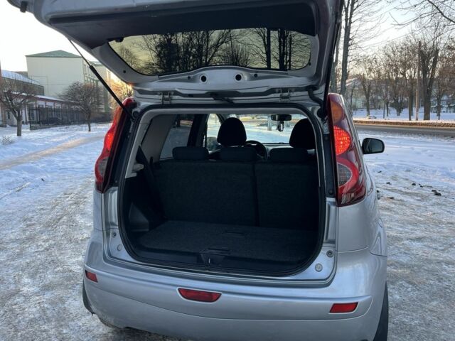 Серый Ниссан Ноут, объемом двигателя 1.4 л и пробегом 264 тыс. км за 4850 $, фото 23 на Automoto.ua