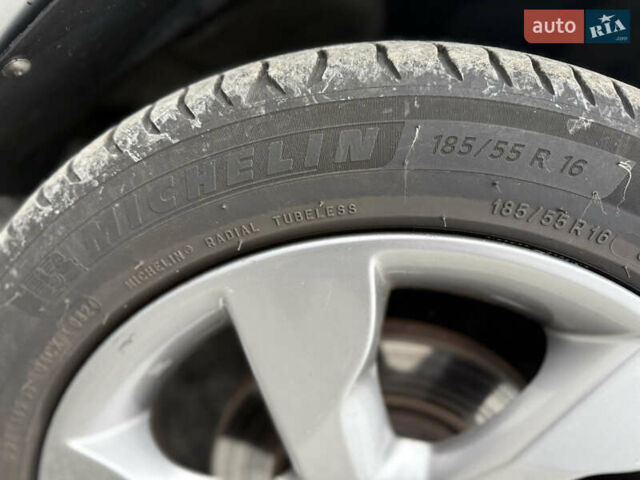 Серый Ниссан Ноут, объемом двигателя 1.6 л и пробегом 207 тыс. км за 7999 $, фото 39 на Automoto.ua