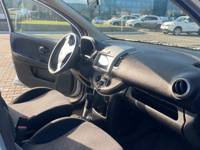 Серый Ниссан Ноут, объемом двигателя 1.5 л и пробегом 74 тыс. км за 7000 $, фото 9 на Automoto.ua