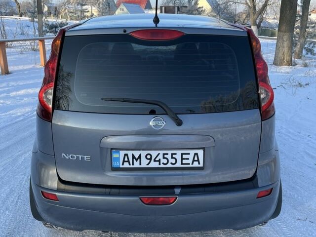 Сірий Ніссан Ноут, об'ємом двигуна 1.6 л та пробігом 195 тис. км за 5900 $, фото 5 на Automoto.ua