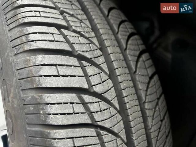 Серый Ниссан Ноут, объемом двигателя 1.39 л и пробегом 140 тыс. км за 6700 $, фото 47 на Automoto.ua