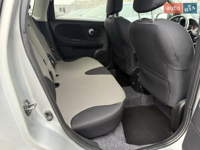 Серый Ниссан Ноут, объемом двигателя 1.6 л и пробегом 207 тыс. км за 7999 $, фото 26 на Automoto.ua
