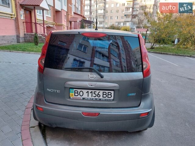 Сірий Ніссан Ноут, об'ємом двигуна 1.4 л та пробігом 88 тис. км за 6500 $, фото 1 на Automoto.ua
