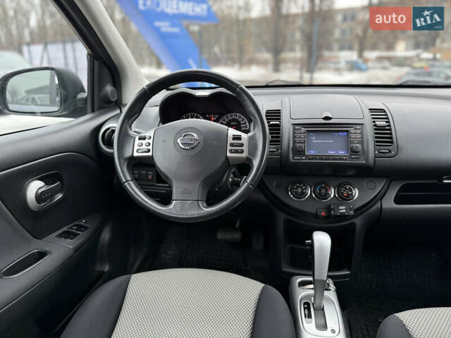 Сірий Ніссан Ноут, об'ємом двигуна 1.6 л та пробігом 210 тис. км за 7950 $, фото 6 на Automoto.ua