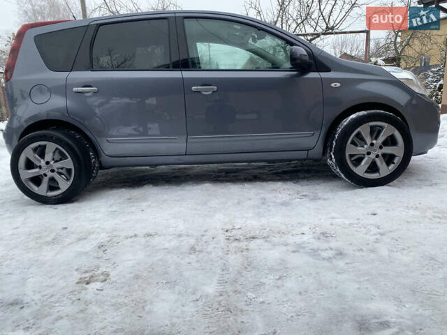 Сірий Ніссан Ноут, об'ємом двигуна 1.6 л та пробігом 172 тис. км за 8390 $, фото 5 на Automoto.ua