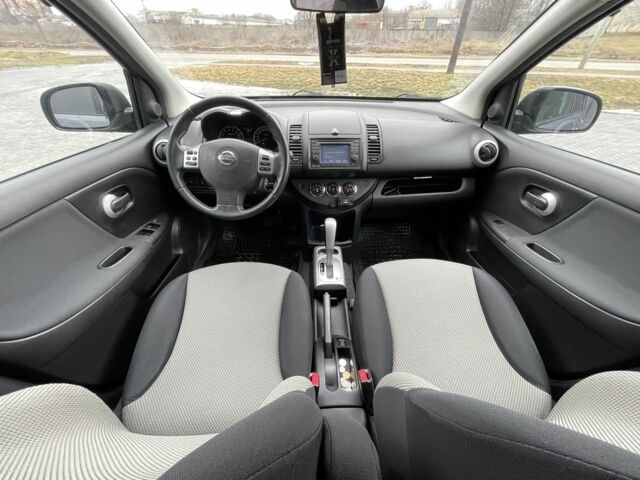 Серый Ниссан Ноут, объемом двигателя 1.6 л и пробегом 223 тыс. км за 8600 $, фото 7 на Automoto.ua