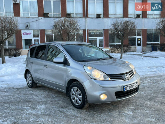 Сірий Ніссан Ноут, об'ємом двигуна 1.4 л та пробігом 265 тис. км за 4750 $, фото 1 на Automoto.ua