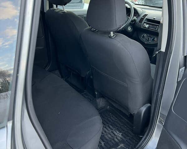 Сірий Ніссан Ноут, об'ємом двигуна 1.4 л та пробігом 130 тис. км за 5999 $, фото 6 на Automoto.ua