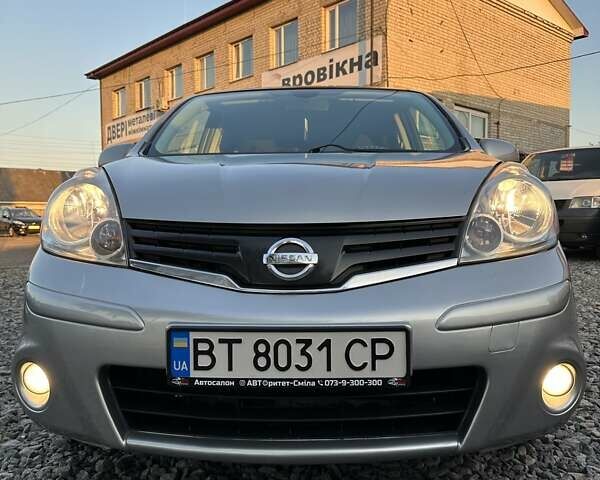 Сірий Ніссан Ноут, об'ємом двигуна 1.4 л та пробігом 251 тис. км за 5300 $, фото 3 на Automoto.ua