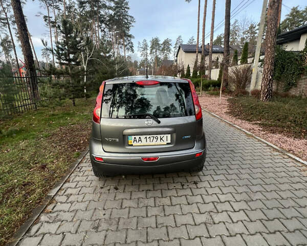 Серый Ниссан Ноут, объемом двигателя 1.4 л и пробегом 259 тыс. км за 6300 $, фото 3 на Automoto.ua