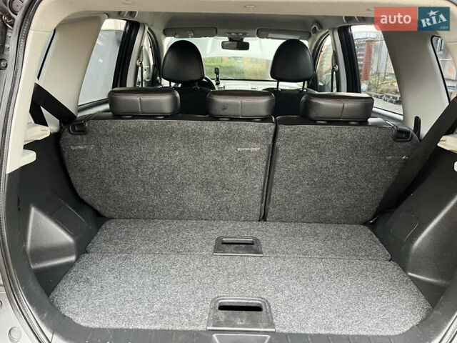 Сірий Ніссан Ноут, об'ємом двигуна 1.6 л та пробігом 149 тис. км за 6300 $, фото 17 на Automoto.ua