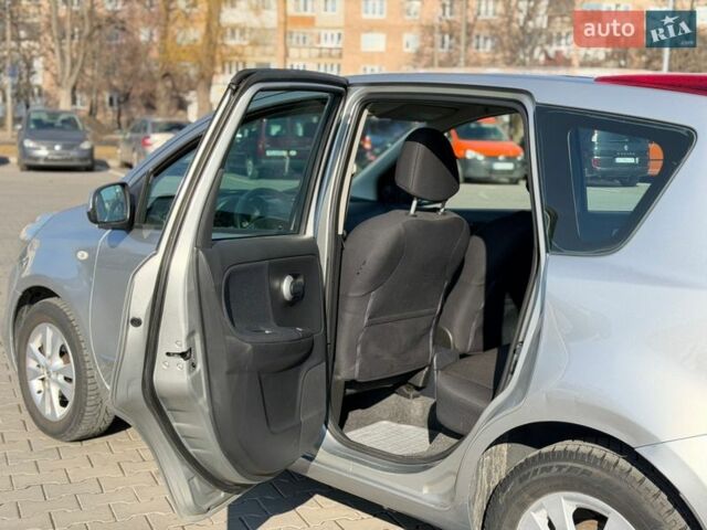 Сірий Ніссан Ноут, об'ємом двигуна 1.39 л та пробігом 187 тис. км за 5450 $, фото 30 на Automoto.ua