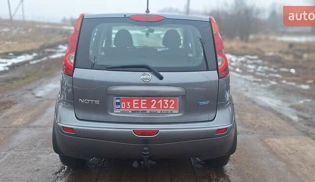 Серый Ниссан Ноут, объемом двигателя 1.39 л и пробегом 158 тыс. км за 6450 $, фото 3 на Automoto.ua