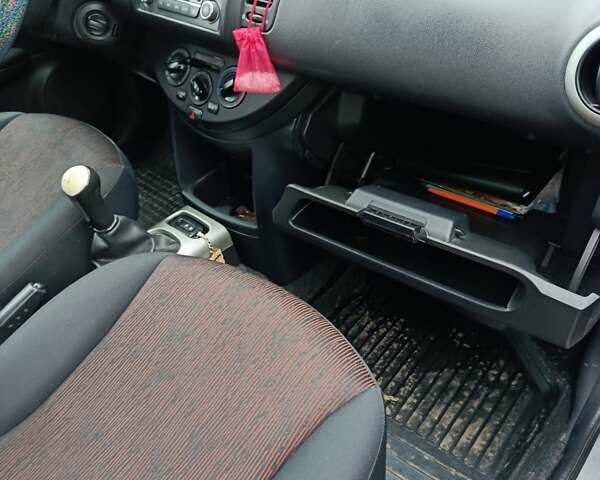 Серый Ниссан Ноут, объемом двигателя 1.39 л и пробегом 141 тыс. км за 7800 $, фото 17 на Automoto.ua