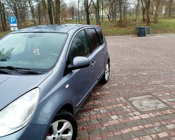 Сірий Ніссан Ноут, об'ємом двигуна 1.5 л та пробігом 204 тис. км за 5600 $, фото 3 на Automoto.ua