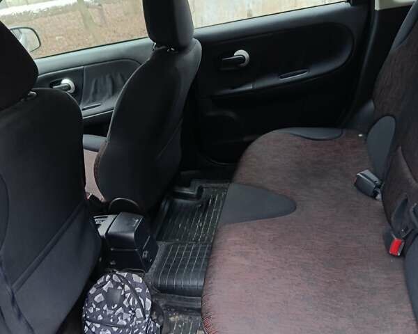 Серый Ниссан Ноут, объемом двигателя 1.39 л и пробегом 141 тыс. км за 7800 $, фото 5 на Automoto.ua