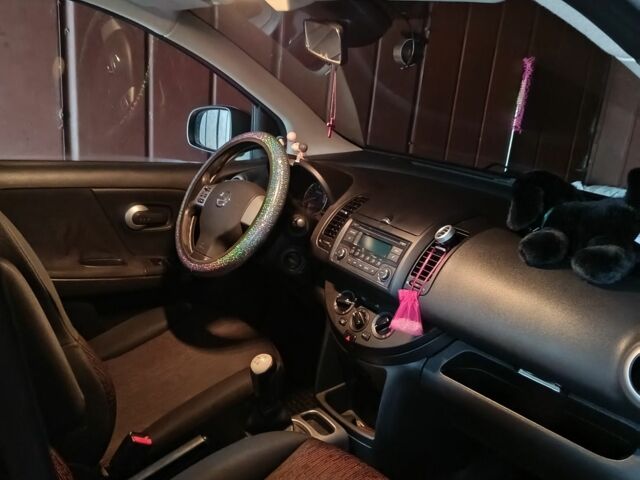 Серый Ниссан Ноут, объемом двигателя 1.4 л и пробегом 141 тыс. км за 7800 $, фото 6 на Automoto.ua