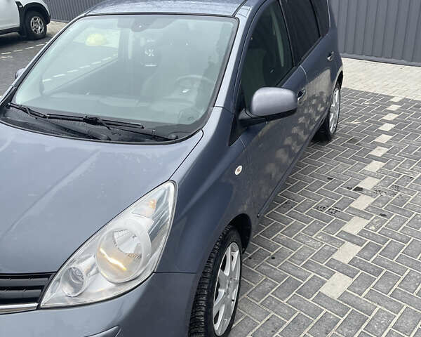 Сірий Ніссан Ноут, об'ємом двигуна 1.6 л та пробігом 211 тис. км за 8600 $, фото 9 на Automoto.ua