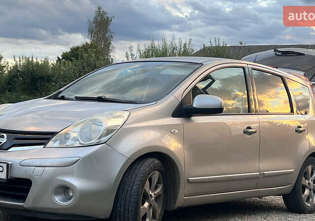 Сірий Ніссан Ноут, об'ємом двигуна 1.5 л та пробігом 291 тис. км за 5850 $, фото 3 на Automoto.ua