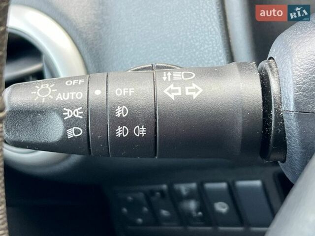 Серый Ниссан Ноут, объемом двигателя 1.39 л и пробегом 144 тыс. км за 5900 $, фото 16 на Automoto.ua