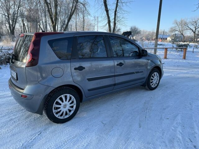 Сірий Ніссан Ноут, об'ємом двигуна 1.6 л та пробігом 195 тис. км за 5900 $, фото 2 на Automoto.ua