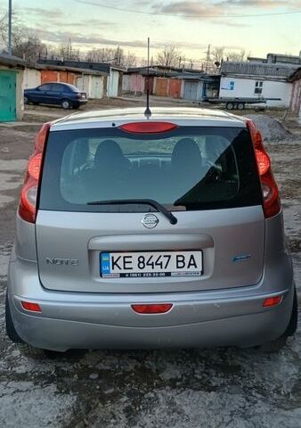 Серый Ниссан Ноут, объемом двигателя 1.39 л и пробегом 140 тыс. км за 5500 $, фото 7 на Automoto.ua