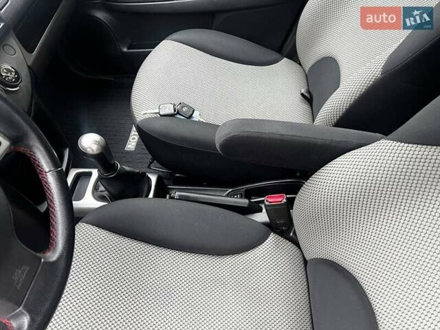 Серый Ниссан Ноут, объемом двигателя 1.39 л и пробегом 140 тыс. км за 6700 $, фото 20 на Automoto.ua