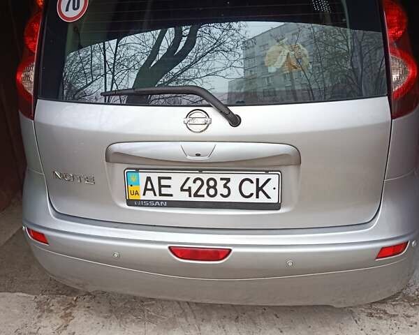 Серый Ниссан Ноут, объемом двигателя 1.39 л и пробегом 141 тыс. км за 7800 $, фото 21 на Automoto.ua