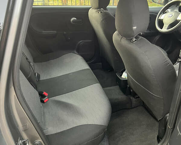 Серый Ниссан Ноут, объемом двигателя 1.4 л и пробегом 259 тыс. км за 6300 $, фото 7 на Automoto.ua