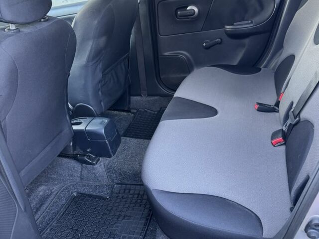 Серый Ниссан Ноут, объемом двигателя 1.4 л и пробегом 126 тыс. км за 6200 $, фото 13 на Automoto.ua