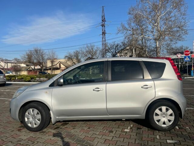 Серый Ниссан Ноут, объемом двигателя 1.5 л и пробегом 74 тыс. км за 7000 $, фото 2 на Automoto.ua